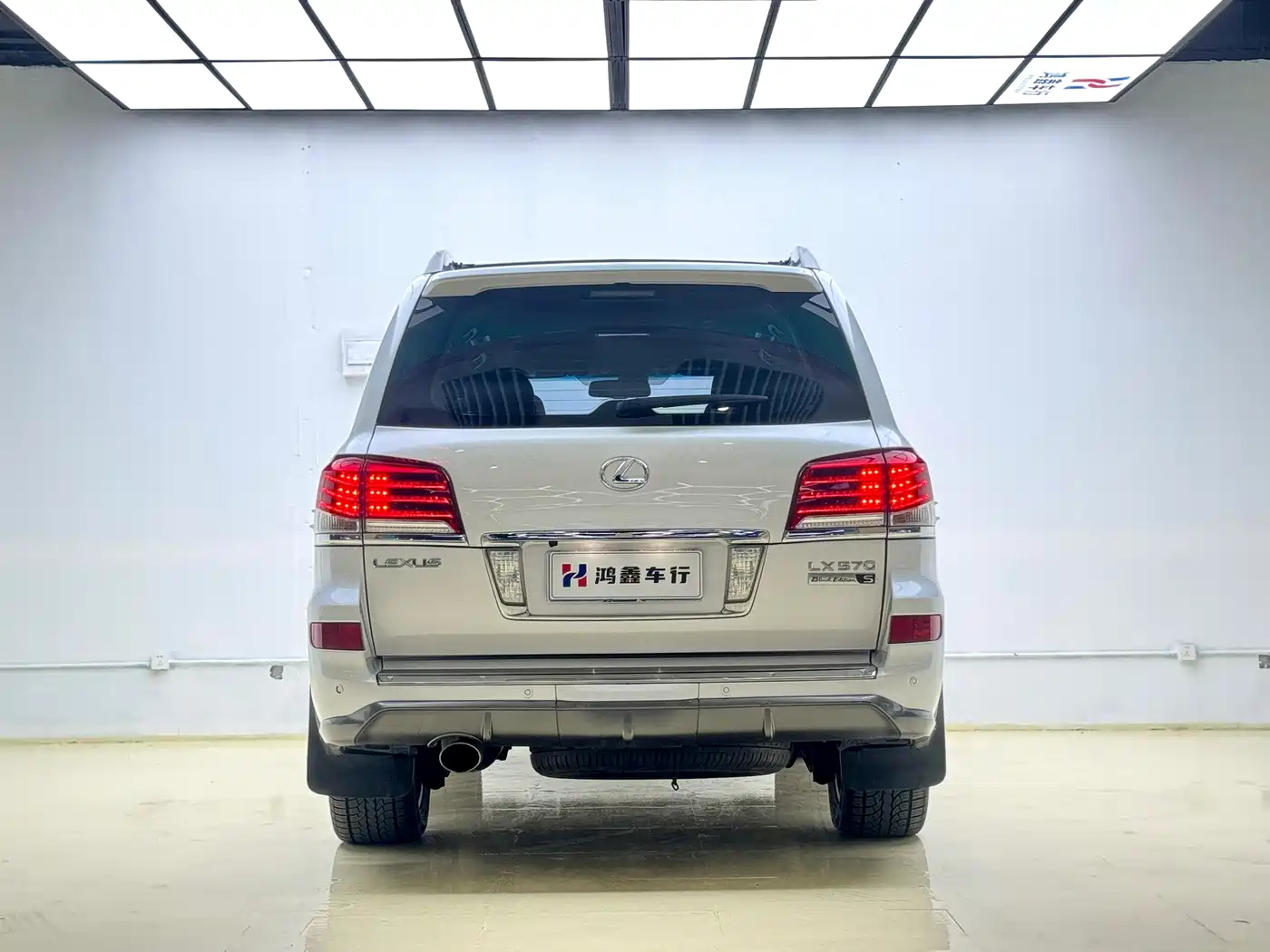 Lexus LX фото 15