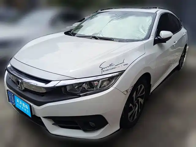 Honda Civic 2016 220TURBO CVT Luxury Edition — фото 1