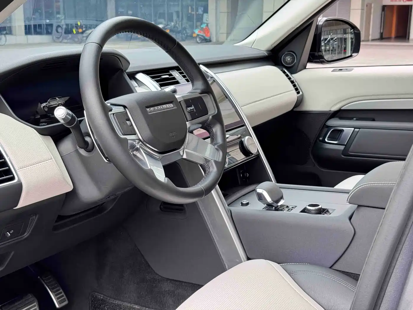 Land Rover Discovery 2021 360PS R-Dynamic S фото 6