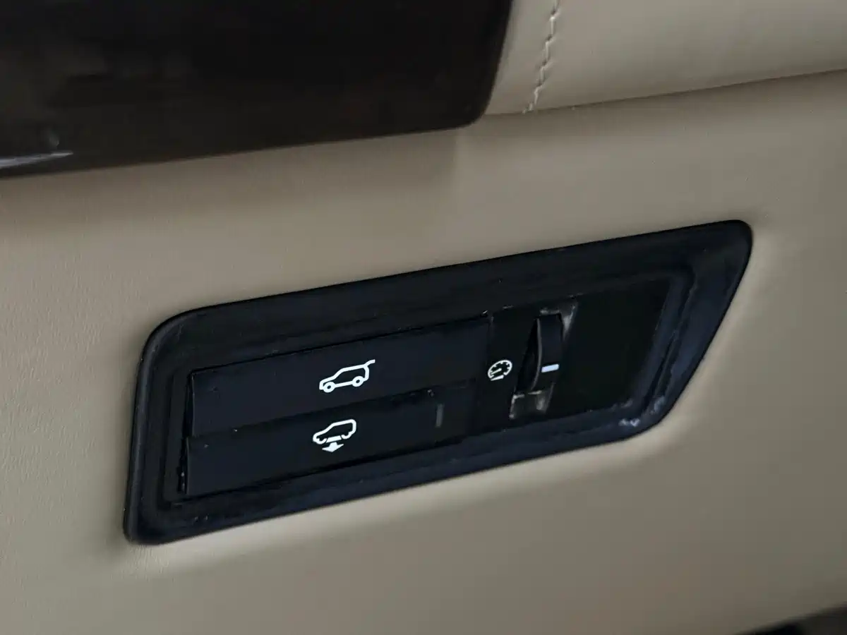 Land Rover Range Rover 2013 5.0 SC V8 AB Ultimate Genesis Edition фото 16