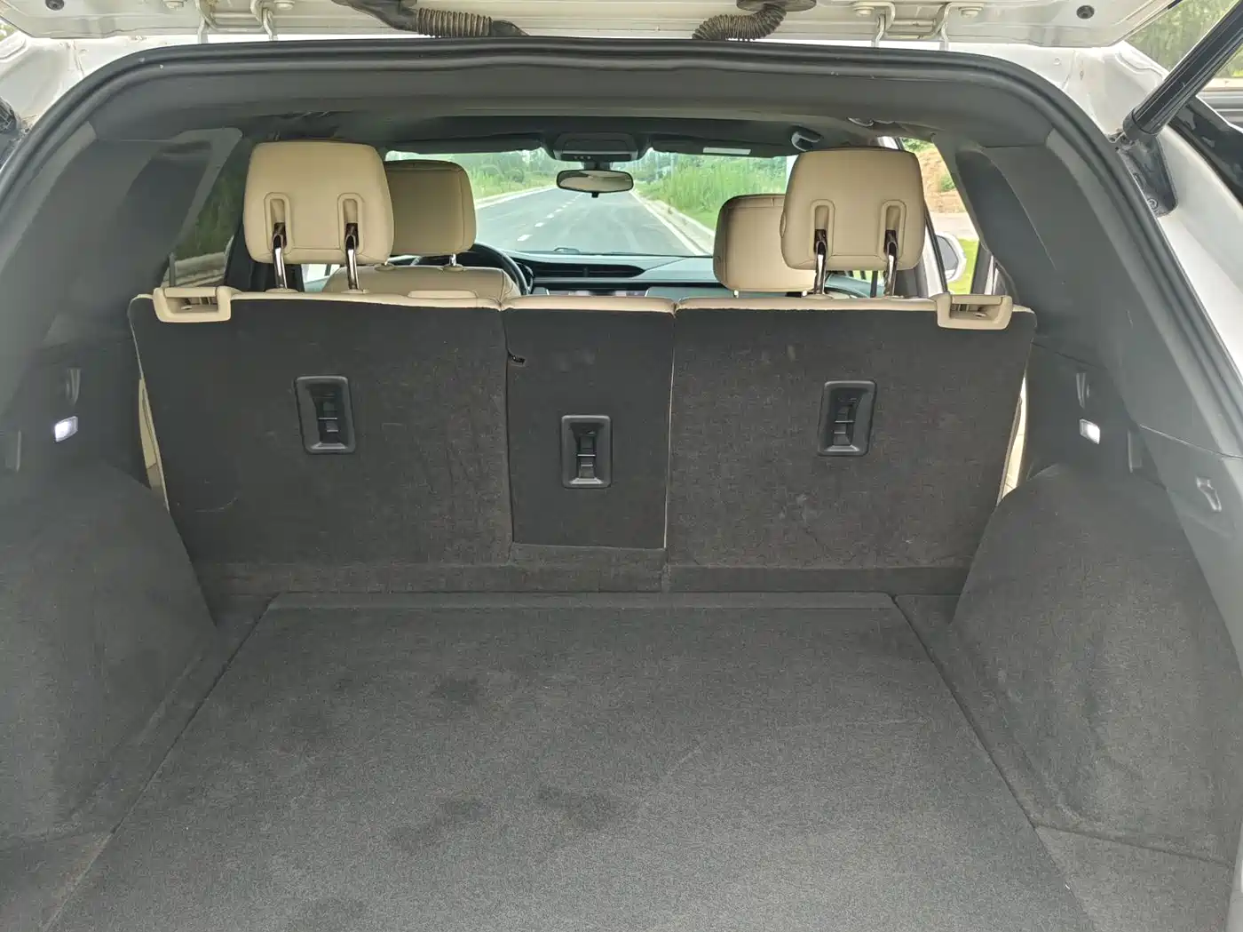 Photo 8 - Cadillac XT5