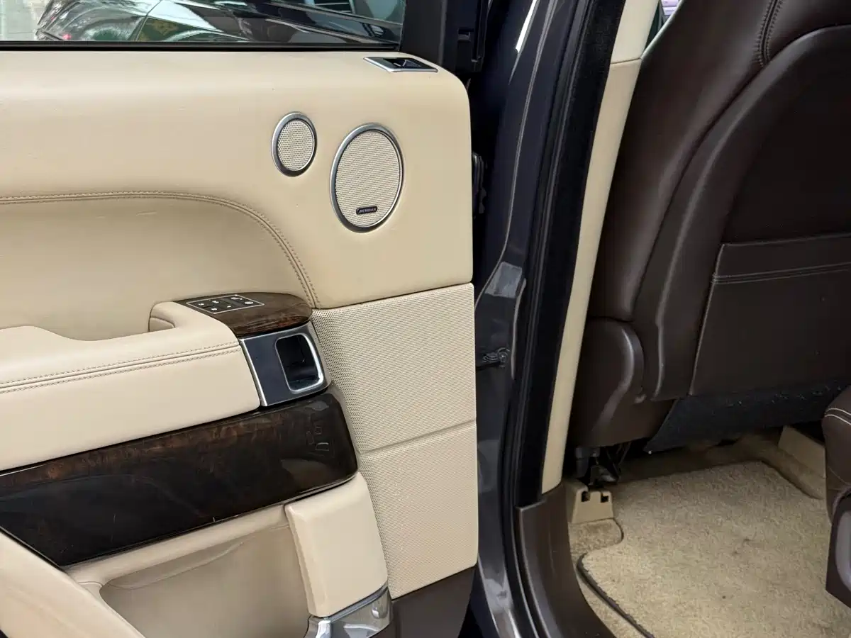 Land Rover Range Rover 2013 5.0 SC V8 AB Ultimate Genesis Edition фото 18