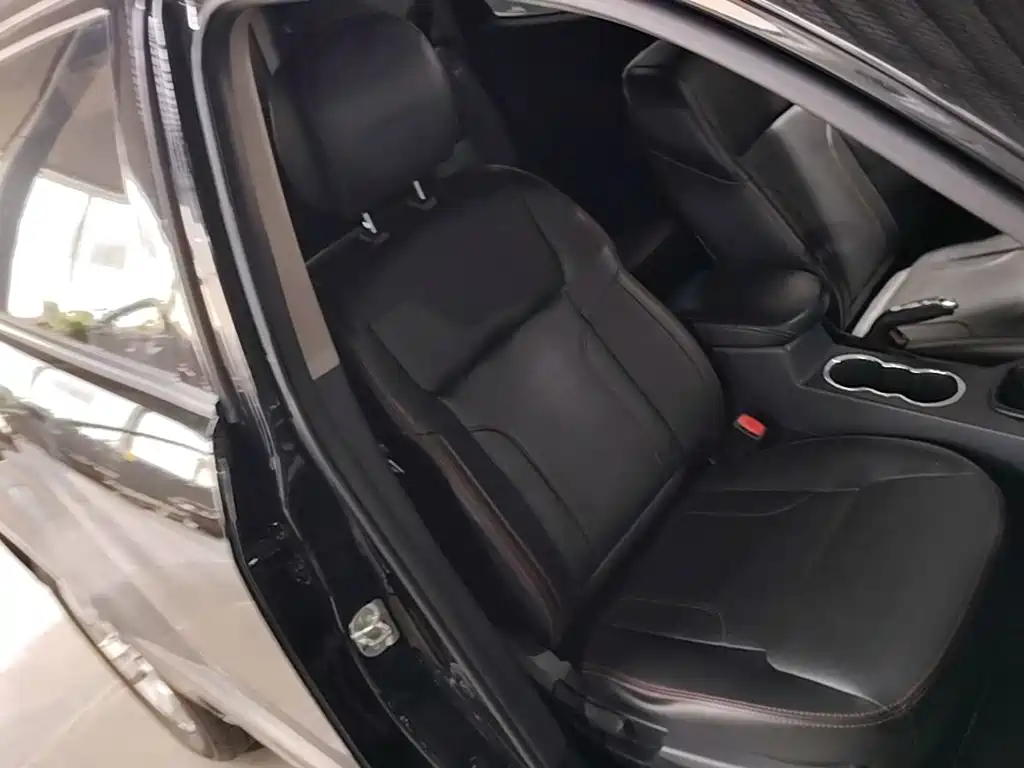 Geely GX7 2015 2015 Classic 1.8L Manual Urban (China IV)