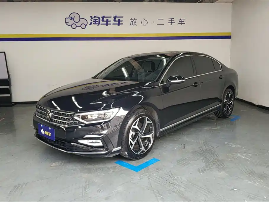 Volkswagen Magotan 2025 Popular Edition 330TSI DSG Luxury