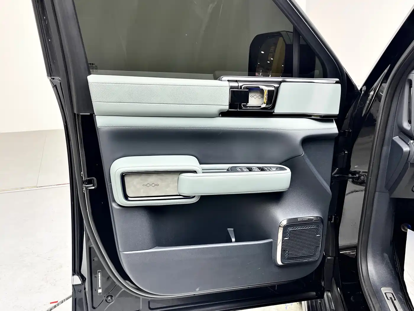 FANG CHENG BAO LEOPARD 5