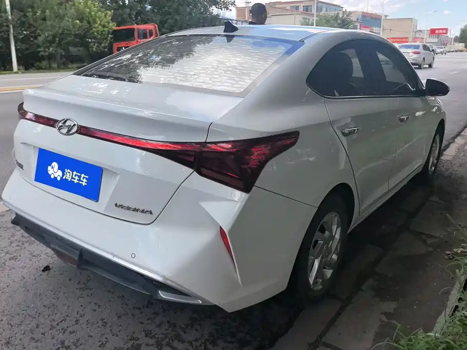 Hyundai Verna 2021 2020 1.4L CVT GLS Cool Edition