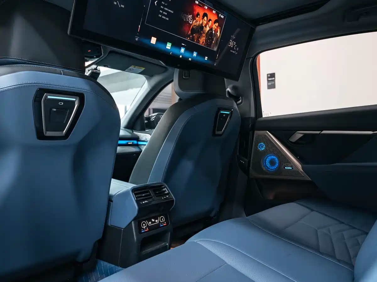 BMW i5 2024 eDrive 35L Premium Model M Sport Package фото 23