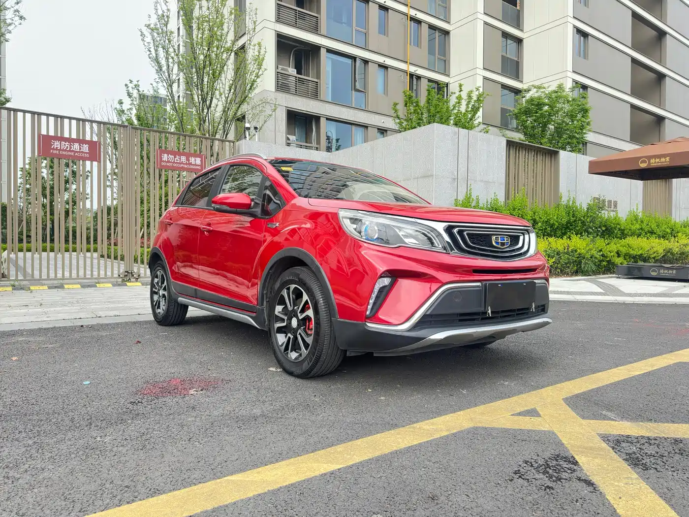 Фото 3 - Geely Vision X3