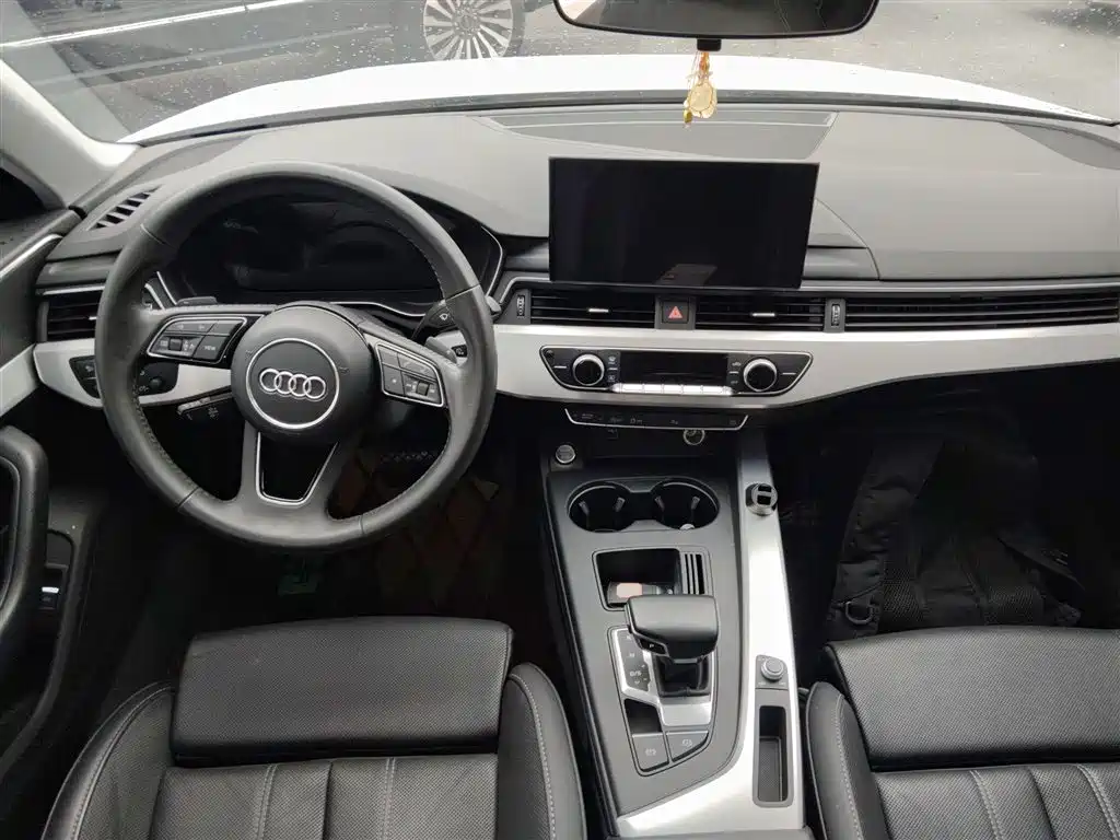 Audi A4L 2020 40 TFSI Fashion Dynamic Edition фото 10