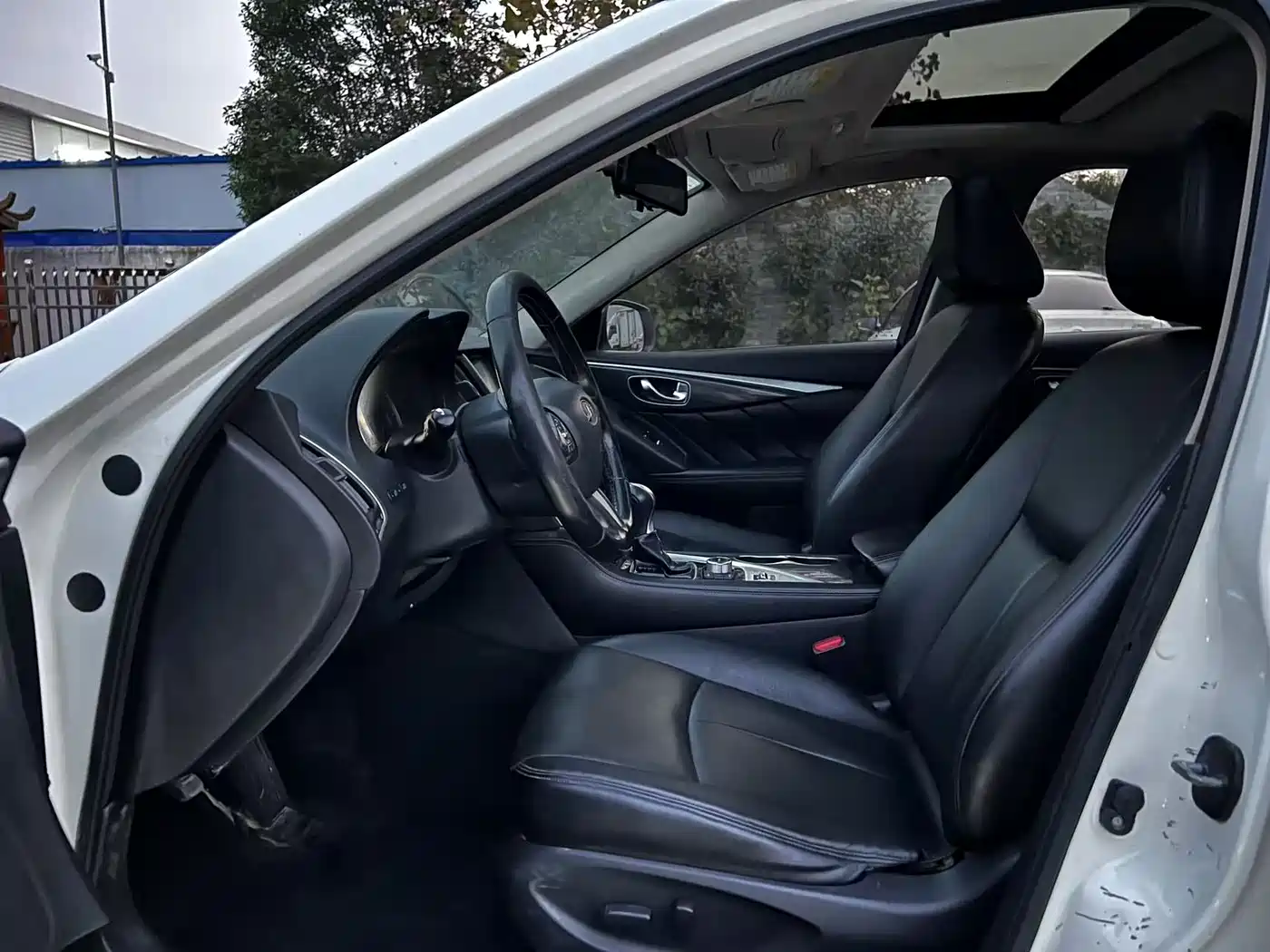 Infiniti Q50L 2016 2015 2.0T Comfort