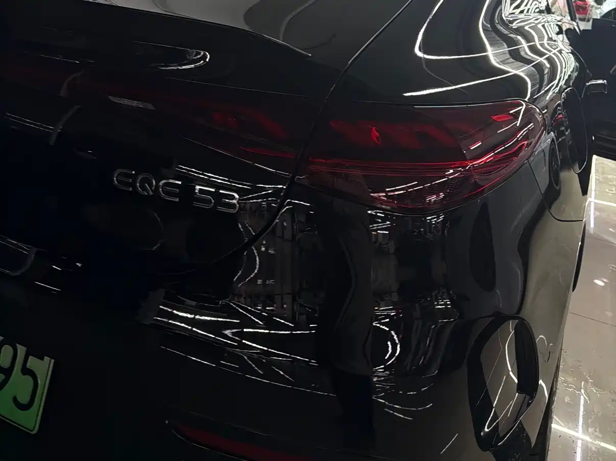 MERCEDES-BENZ EQE AMG