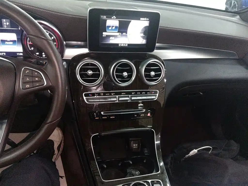 Mercedes-Benz GLC 2019 GLC 260 L 4MATIC Luxury фото 13