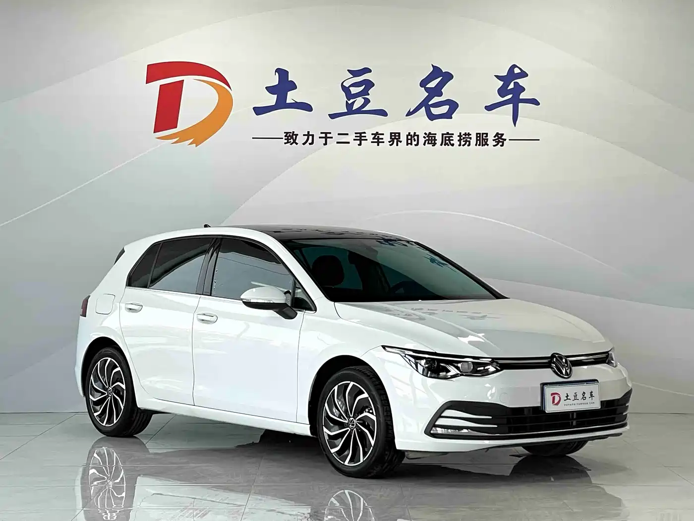 Volkswagen Golf 2023 280TSI DSG Pro фото 3