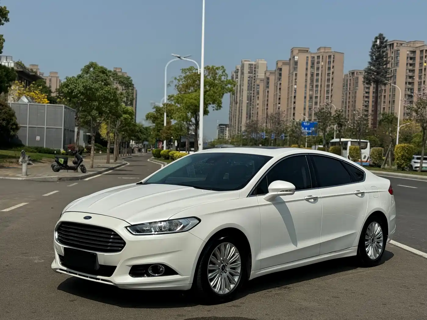 FORD MONDEO
