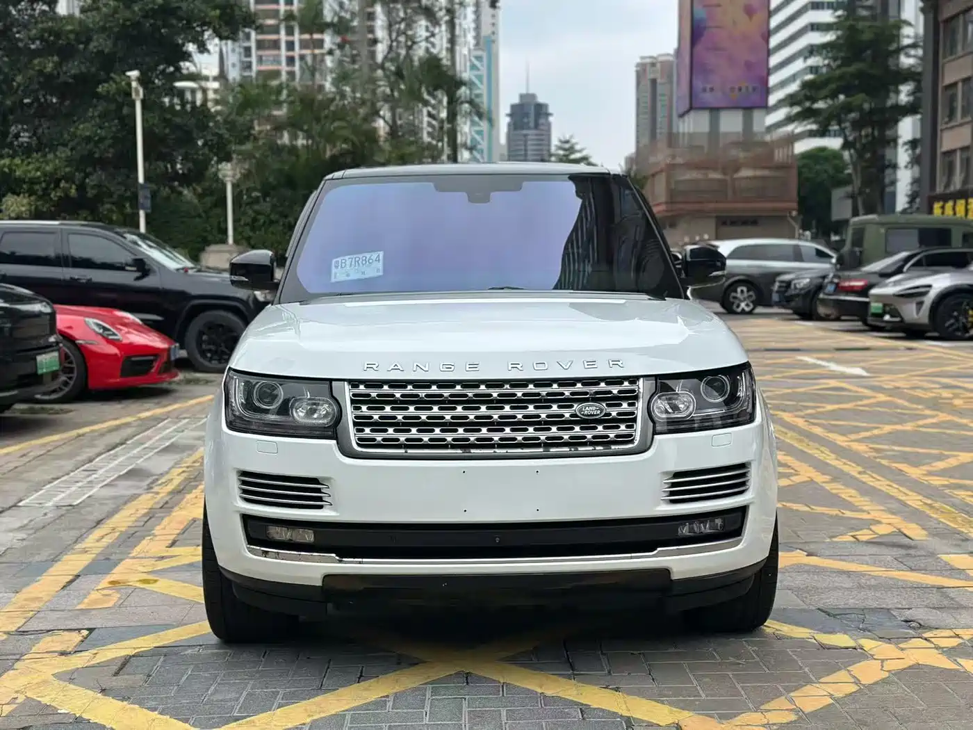 Land Rover Range Rover 2016 5.0 SC V8 AB Ultimate Autobiography LWB фото 2