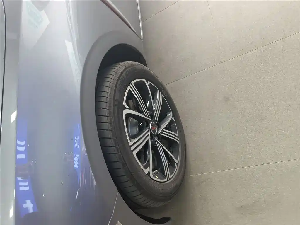 Hongqi H5 PHEV 2025 170 Super Hybrid Edition фото 23