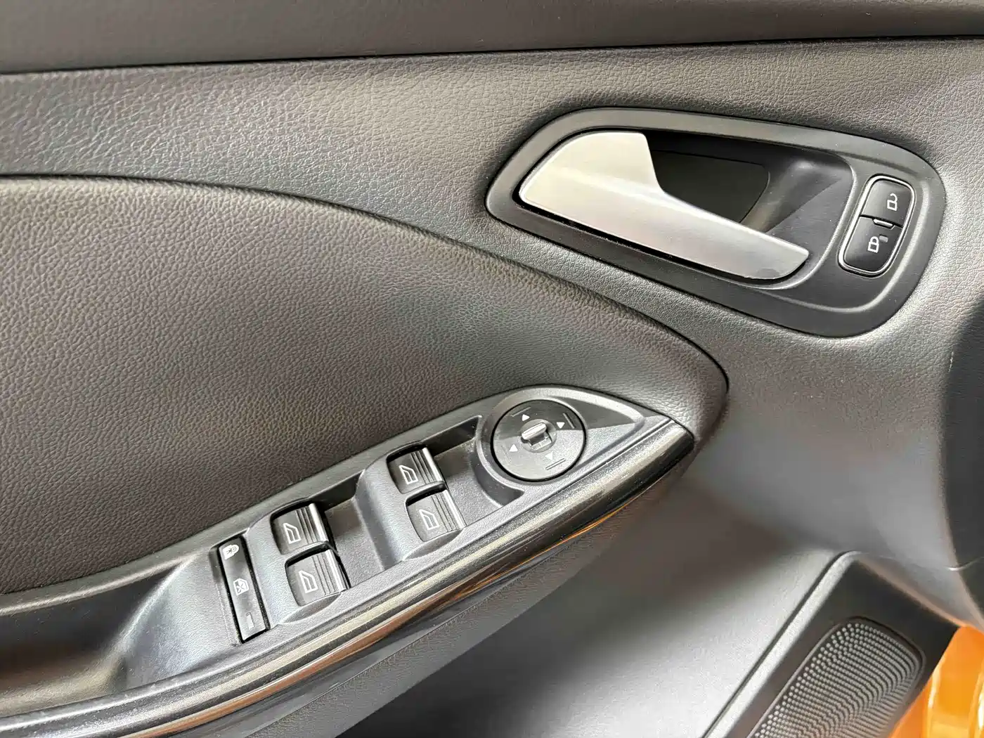 Фото 8 - Ford Focus