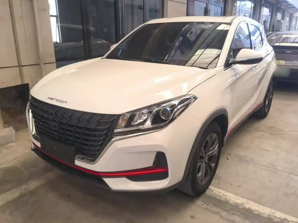 Dongfeng Fengguang Fengon 500 2023 2022 1.5T CVT Comfort Edition