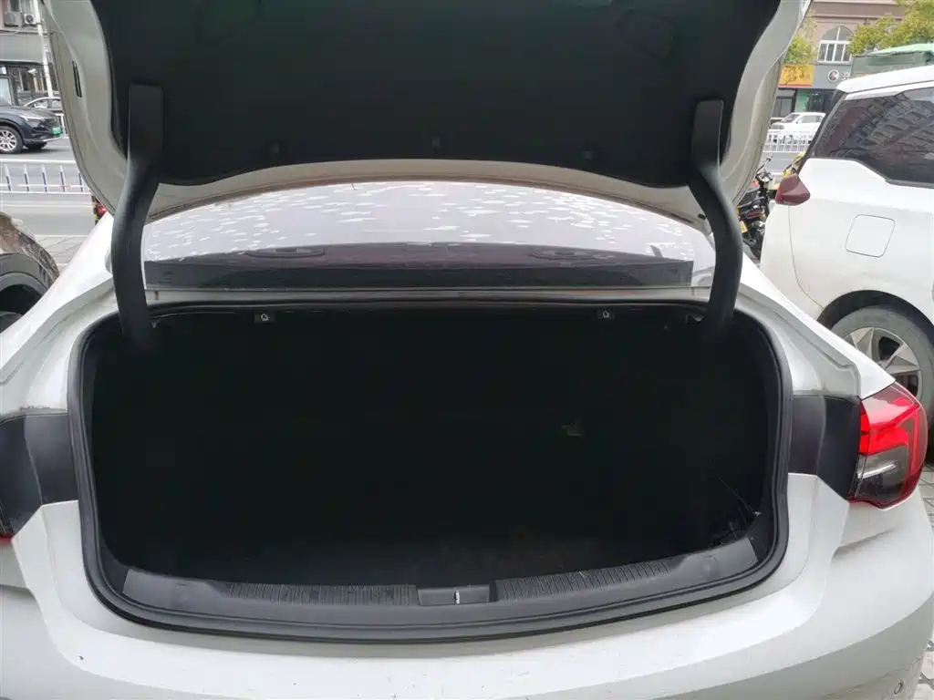 Buick Regal 2019 20T Elite China VI фото 19