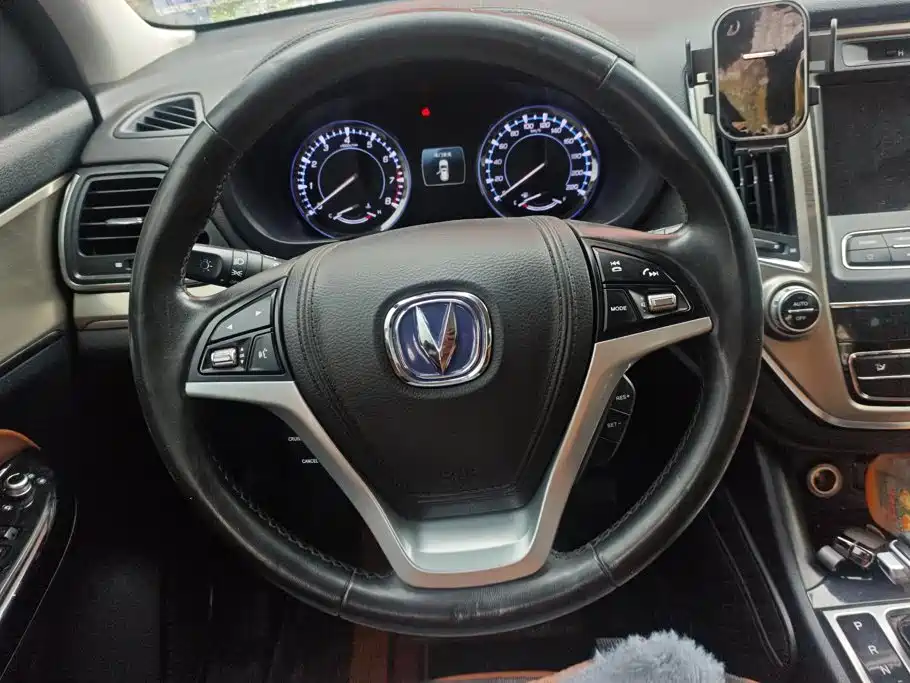 Changan CS95 2017 2017 2.0T FWD Zhiyuan Edition