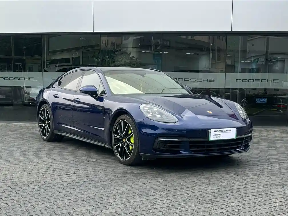 PORSCHE PANAMERA NEW ENERGY