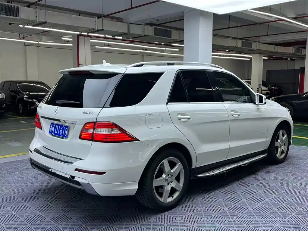 Mercedes-Benz M-Class 2014 ML 400 4MATIC Luxury фото 4