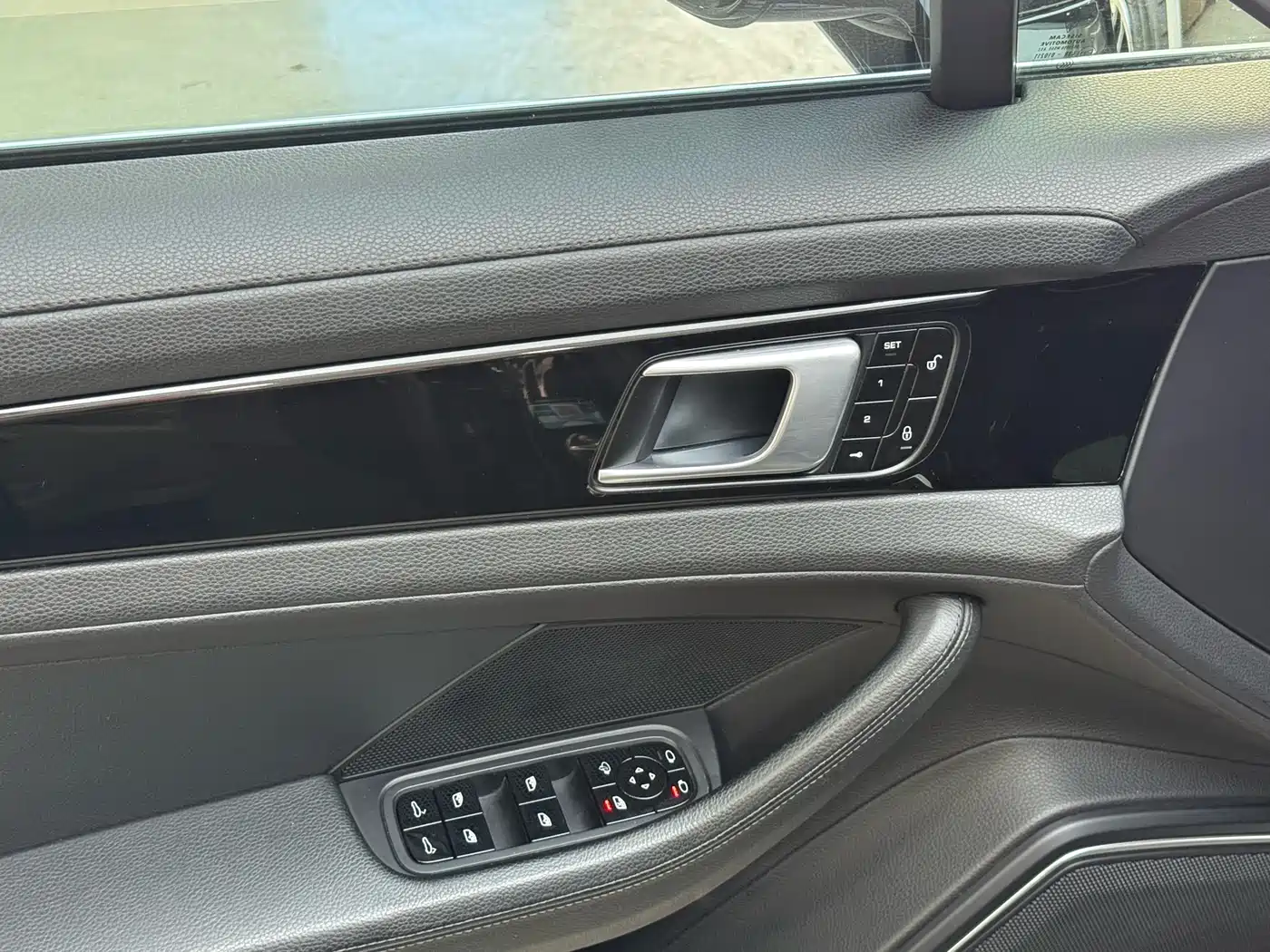 Porsche Panamera 2017 Panamera 3.0T фото 36