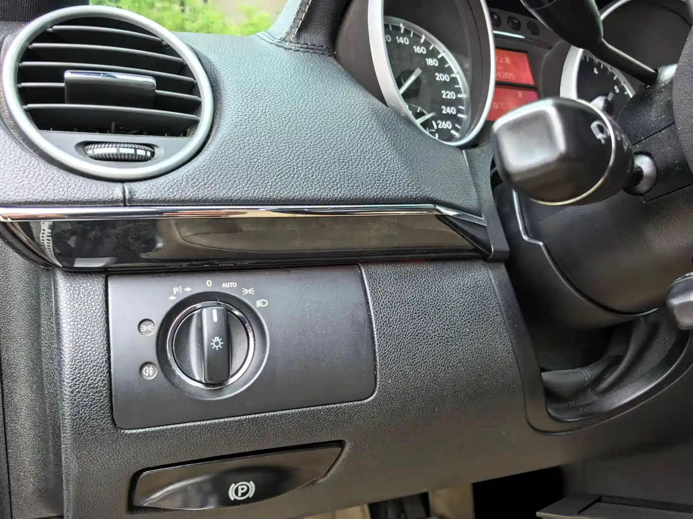 Mercedes-Benz M-Class 2010 ML 350 4MATIC Luxury фото 17