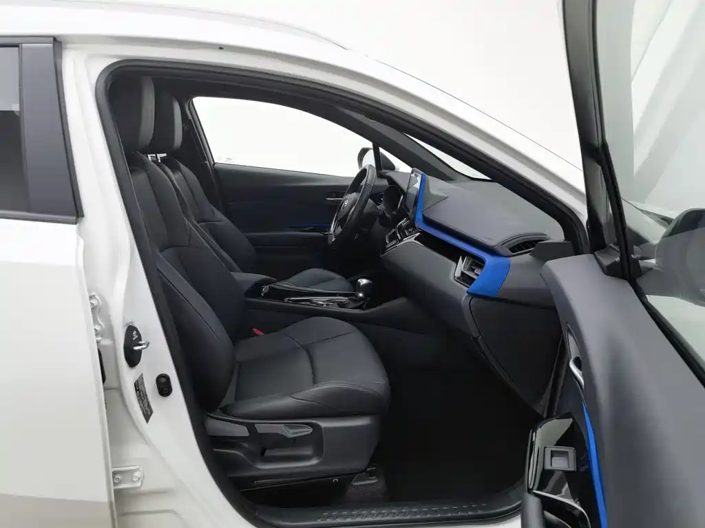 Toyota IZOA 2020 2020 2.0L Yi Xiang Edition