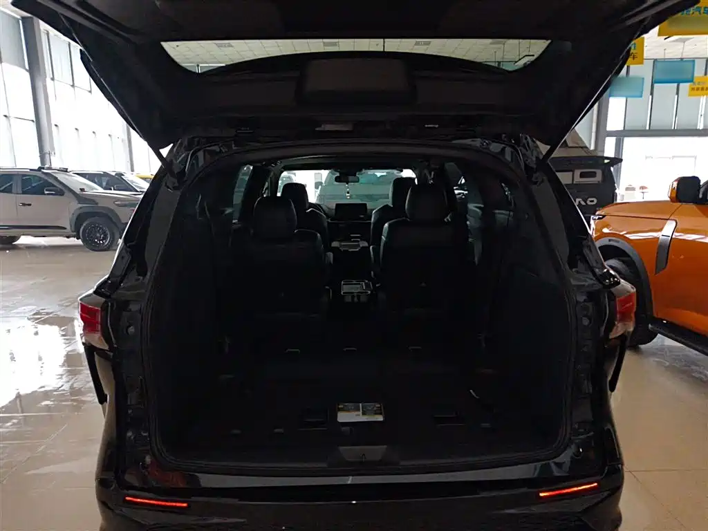 TOYOTA GREVIA