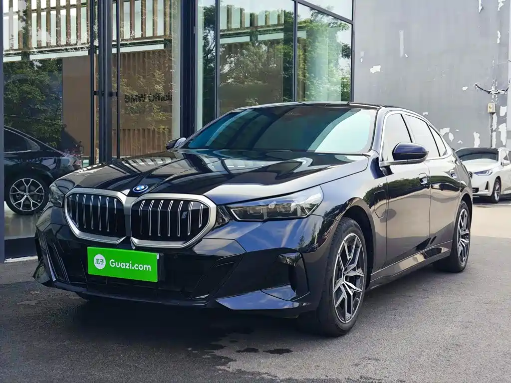 BMW i5 2025 2025 eDrive 35L M Sport Package