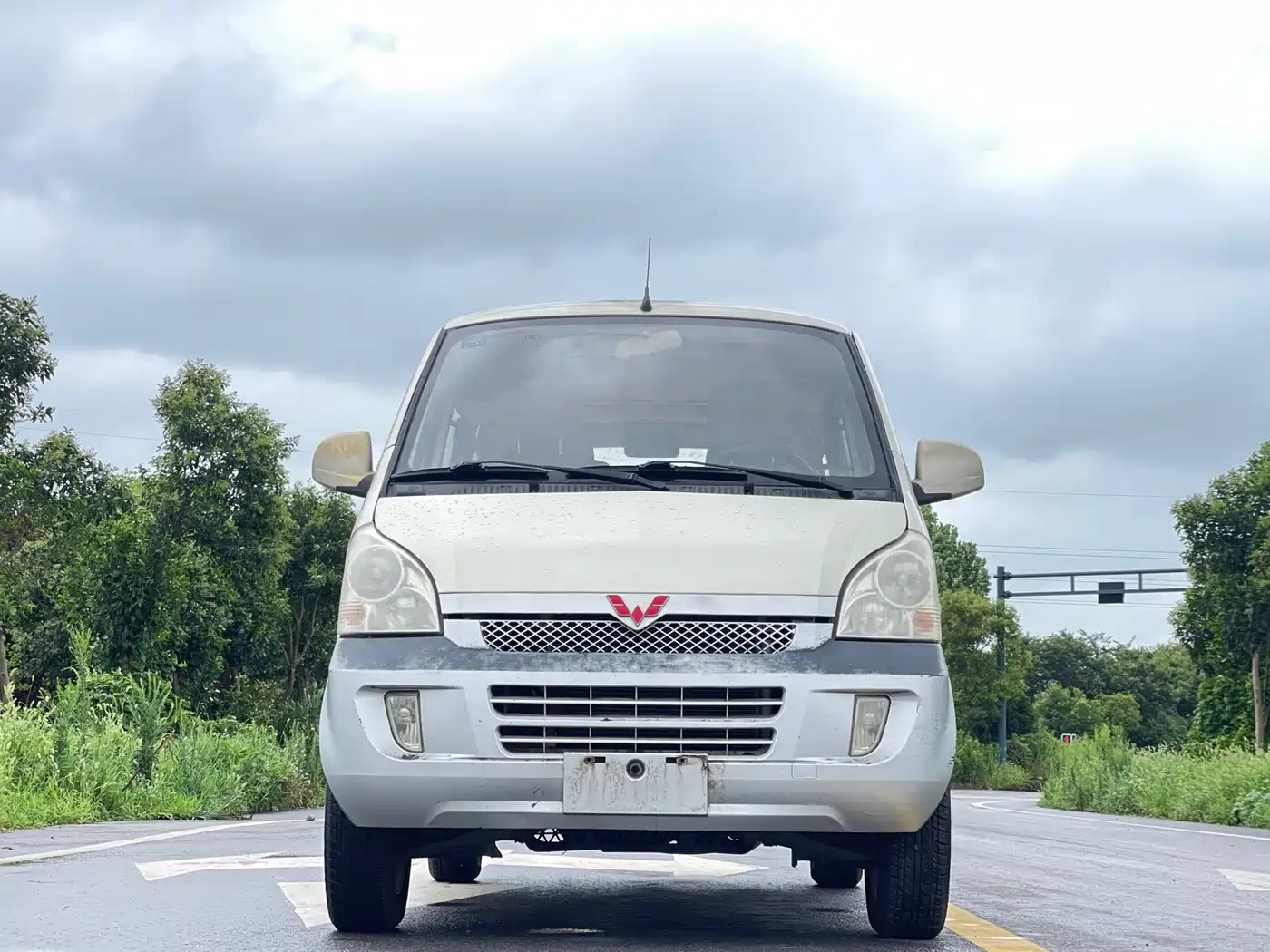 Wuling Motors Wuling Rongguang 2013 2012 1.5L Comfort
