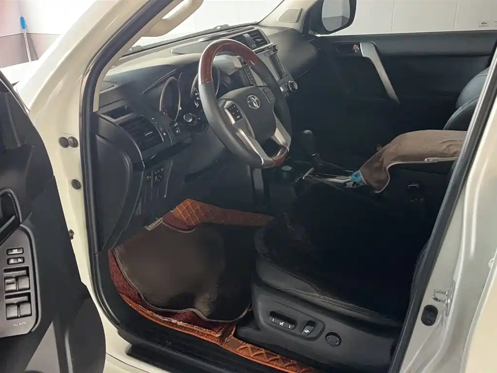 Toyota Prado 2015 2.7L Automatic Standard фото 15