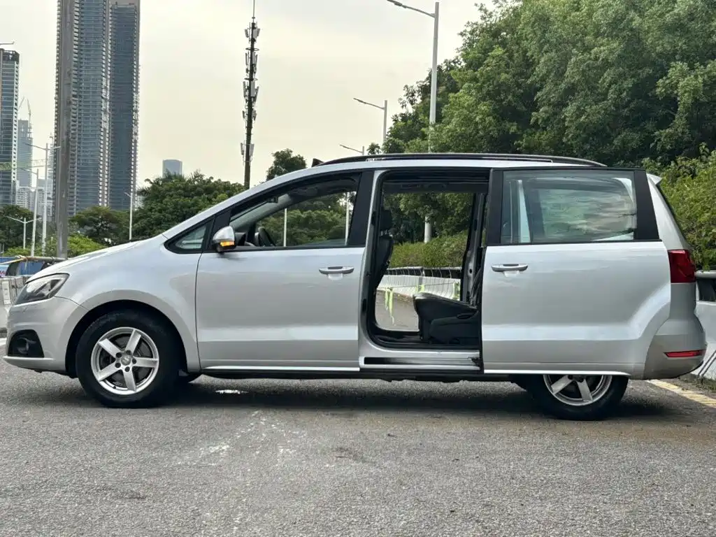 SEAT Alhambra 2014 2013 1.8TSI Luxury Euro V
