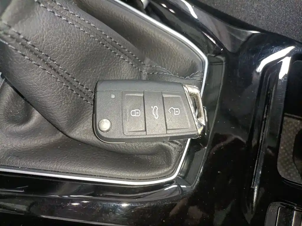 Volkswagen Tharu 2025 New Edge 1.5L Aspiration Edition фото 18