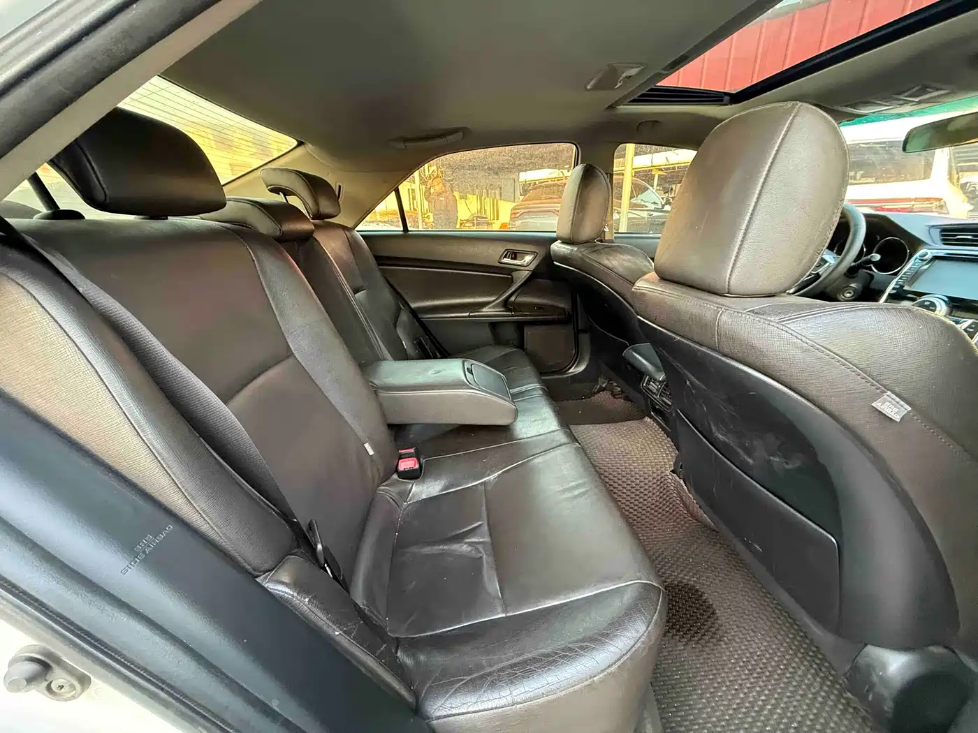 Toyota Reiz 2013 2.5V Elite Edition фото 9