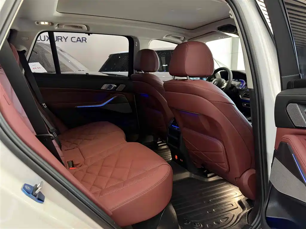 Photo 11 - BMW X5