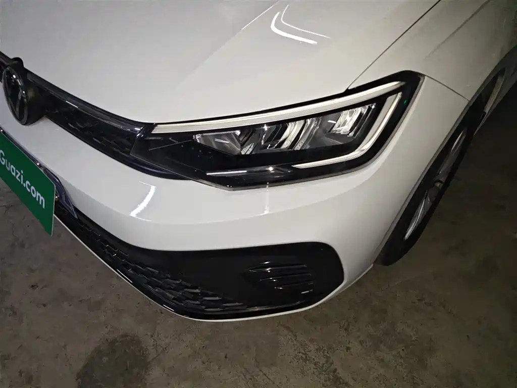 Volkswagen Lavida 2023 New Sharp 1.5L Auto Premium Edition фото 18
