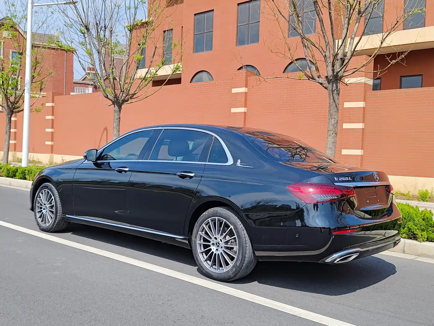 Mercedes-Benz E-Class 2021 E 260 L 4MATIC фото 32