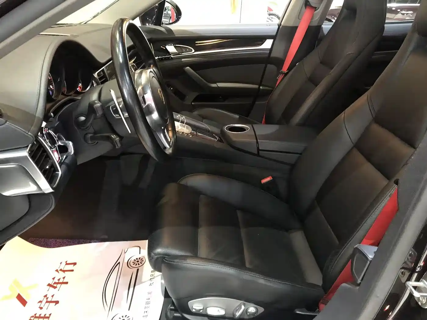 Porsche Panamera 2016 Panamera Edition 3.0T фото 14