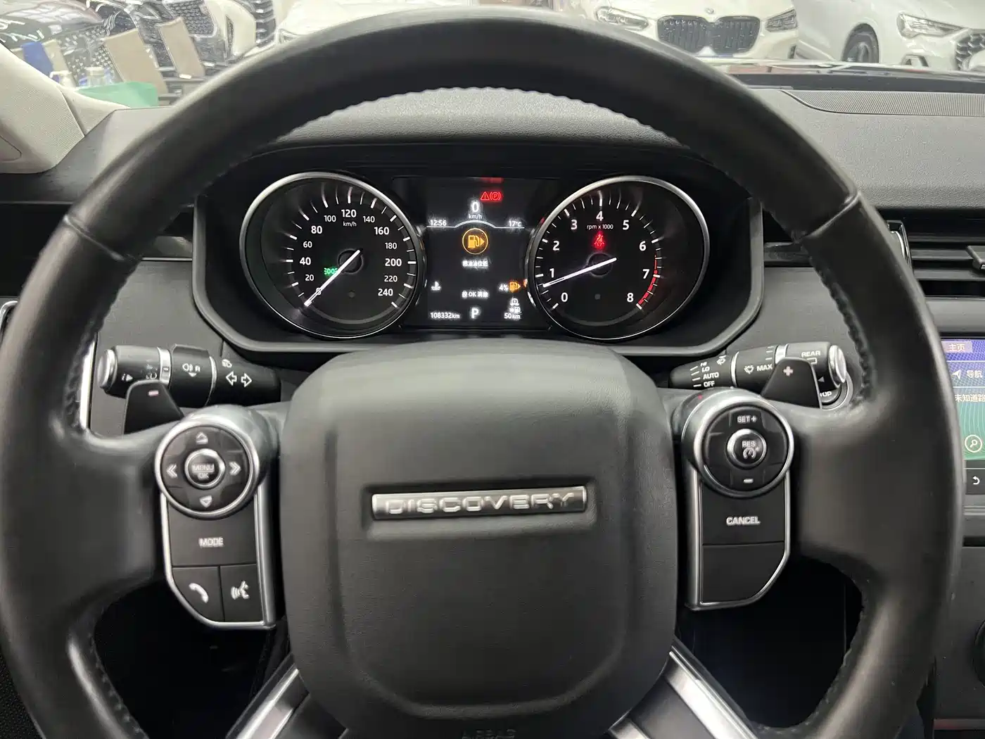 Land Rover Discovery 2018 2.0T SE фото 18