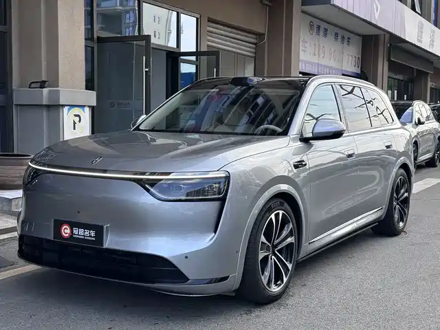 AITO Wenjie AITO M8 2025