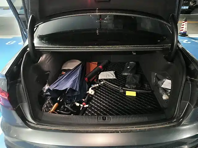 Audi A4L 2023 40 TFSI Bang&Olufsen Starlight Edition — фото 5