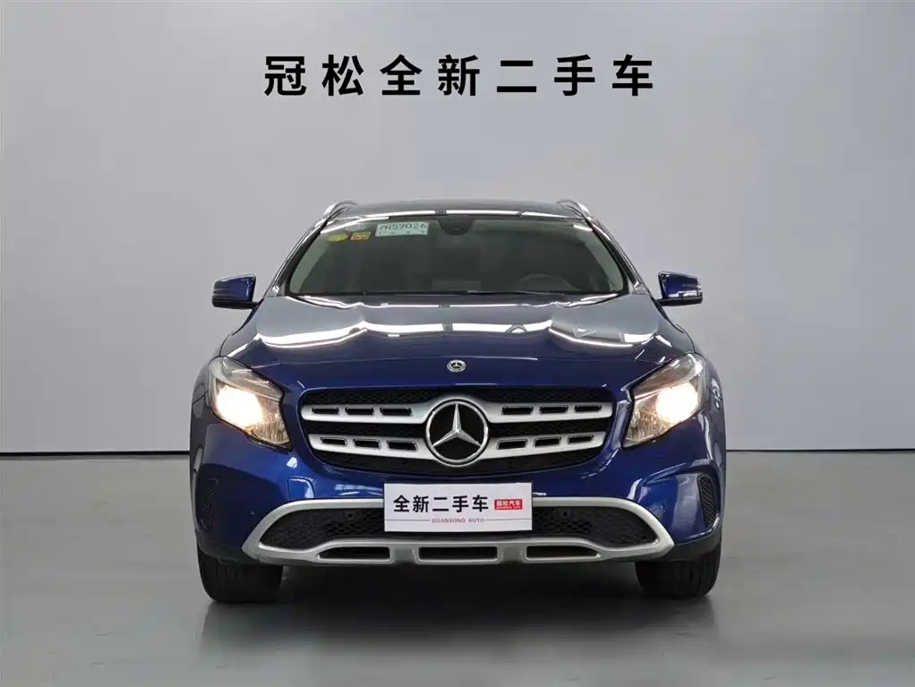 Mercedes-Benz GLA 2018 GLA 200 Dynamic фото 2