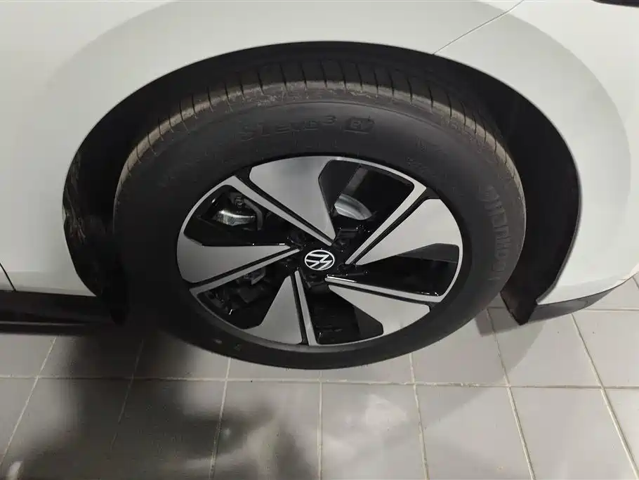 VOLKSWAGEN ID.7 VIZZION