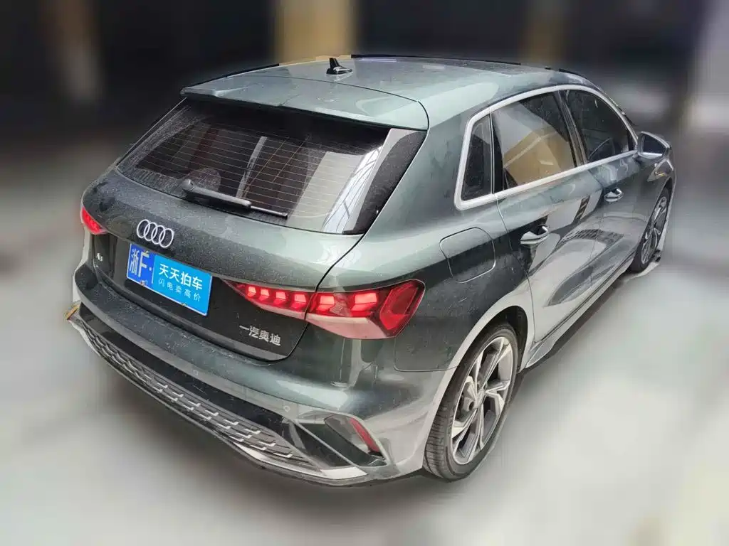 Audi A3 2026 2025 Facelift Sportback 35TFSI Flying Spur Premium