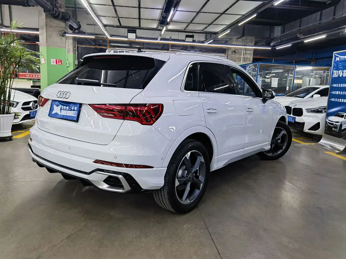 Audi Q3 2024 35 TFSI Fashion Sport фото 4