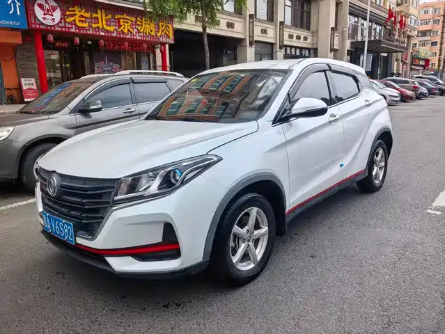 Dongfeng Fengguang 500 1.5L, механическая коробка, Le Enjoy
