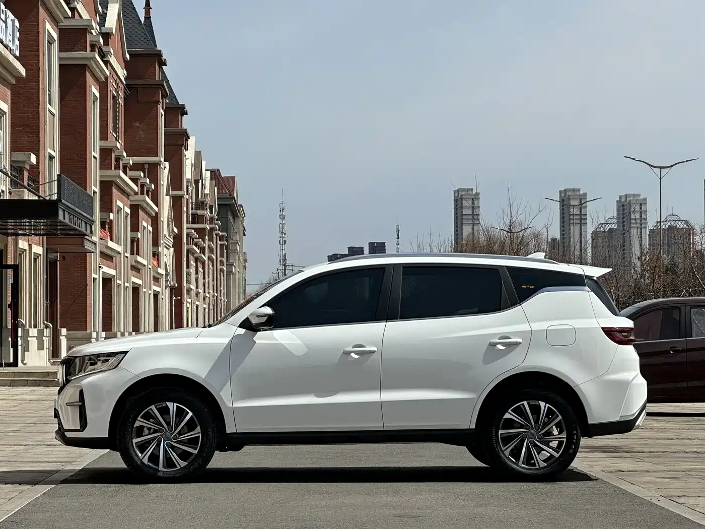 GEELY AUTOMOBILE VISION X6