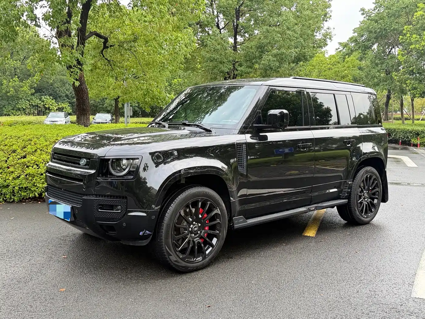 Фото 1 - Land Rover Defender